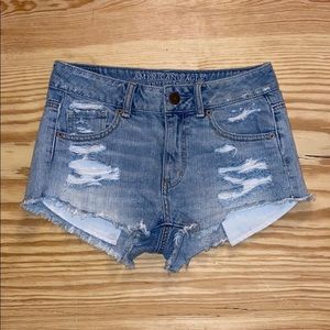 EUC American eagle distressed shorts size 0 🌟💫✨